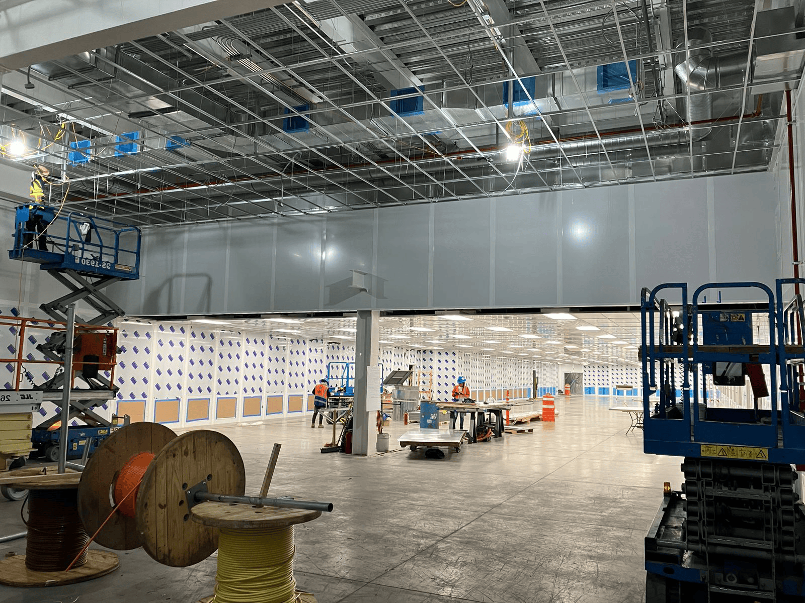 Infraestructura HVAC y potencia para cuarto limpio ISO en Tijuana — Us Tech Ingenieros